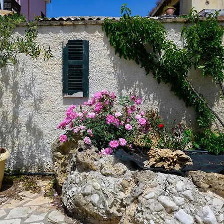 Harmony Corfu & Apartament *